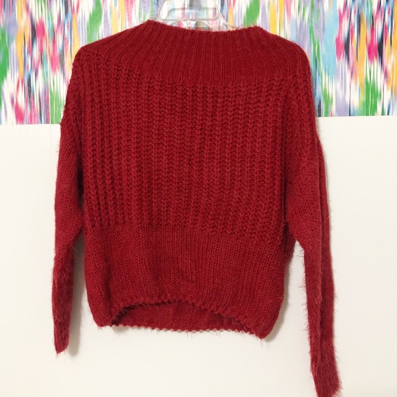 New Chelsea Violet Red Cropped Sweater 